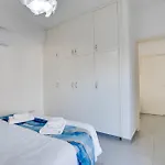 Airbnsea Centre Side Sea View Lejlighed Larnaca