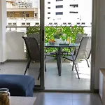 Airbnsea Centre Side Sea View Larnaca