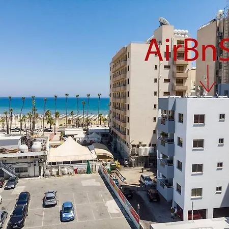 아파트 Airbnsea Centre Side Sea View *