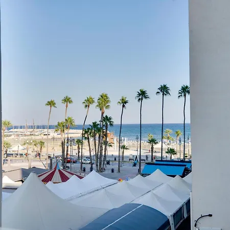 Airbnsea Centre Side Sea View 라르나카