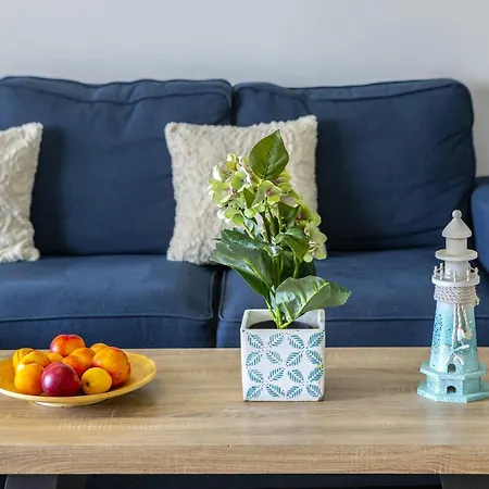 Airbnsea Centre Side Sea View דירה