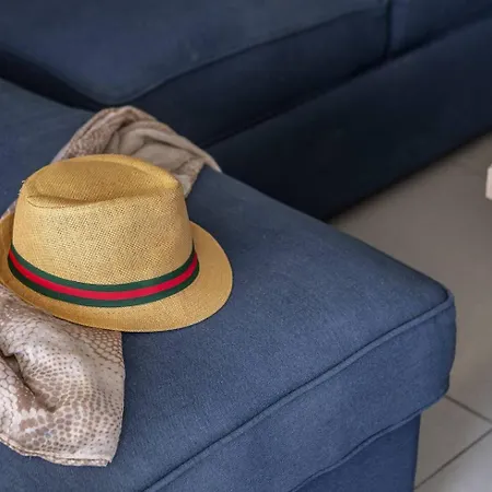 Airbnsea Centre Side Sea View דירה *