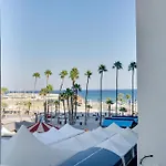Airbnsea Centre Side Sea View Larnaca