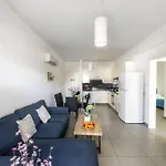 Airbnsea Centre Side Sea View