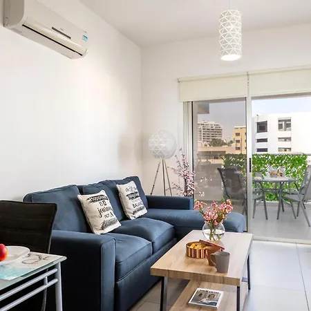 Appartamento Airbnsea Centre Side Sea View Larnaca