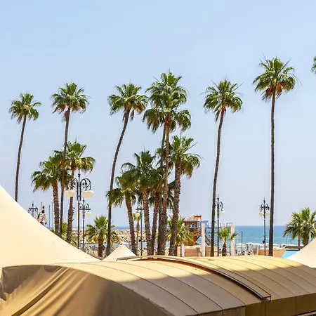 Airbnsea Centre Side Sea View Appartamento Larnaca