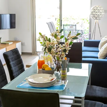 Appartamento Airbnsea Centre Side Sea View Larnaca