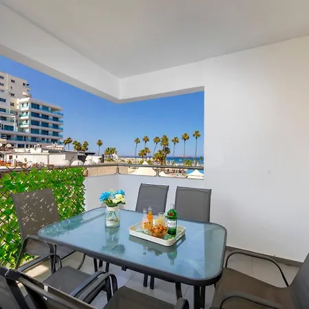 Airbnsea Centre Side Sea View