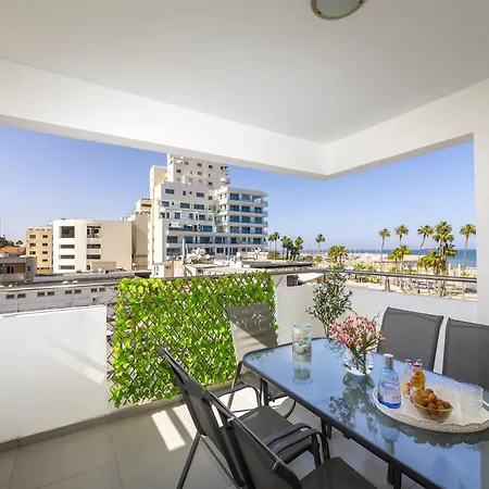 Apartament Airbnsea Centre Side Sea View Larnaca