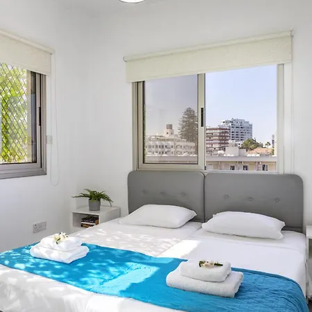 Apartment Airbnsea Centre Side Sea View