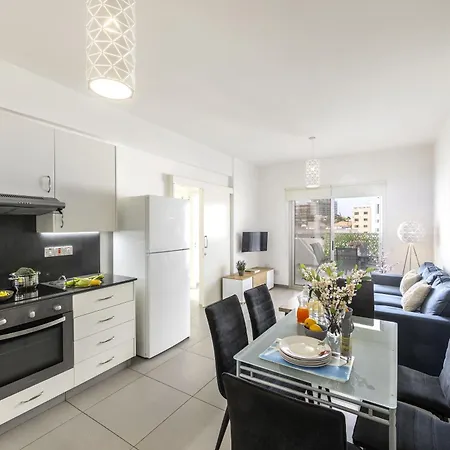 Airbnsea Centre Side Sea View Apartament *