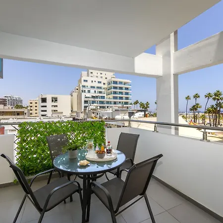 Airbnsea Centre Side Sea View Apartment *