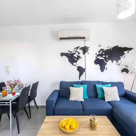 Apartament Airbnsea Centre Side Sea View Larnaca