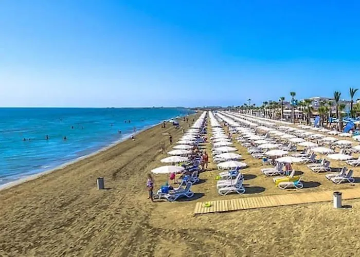 Airbnsea Centre Side Sea View Larnaca