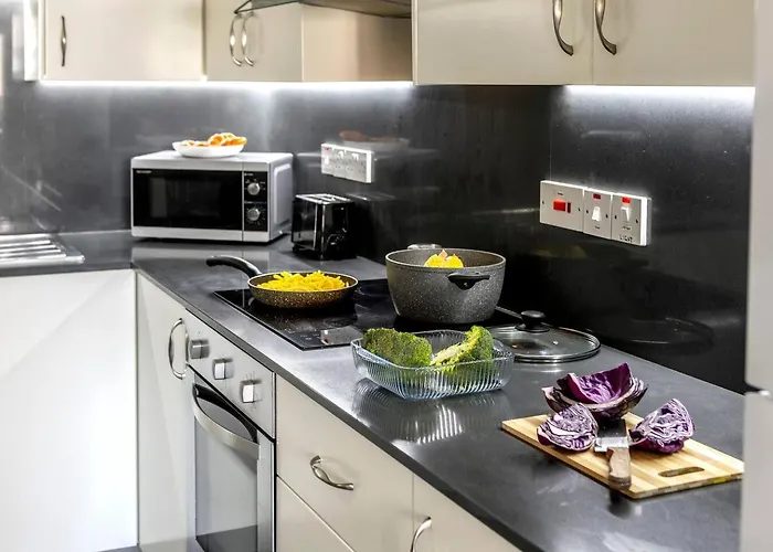 Airbnsea Centre Side Sea View Lägenhet *