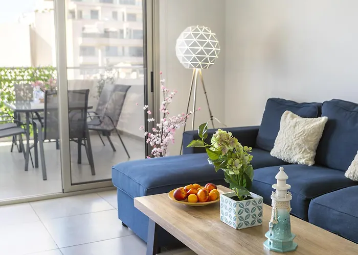 Airbnsea Centre Side Sea View Apartmán *