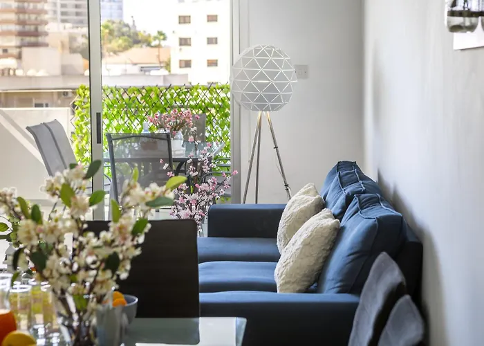 Airbnsea Centre Side Sea View Lägenhet