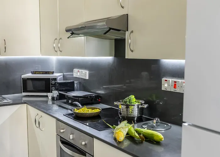 Apartment Airbnsea Centre Side Sea View