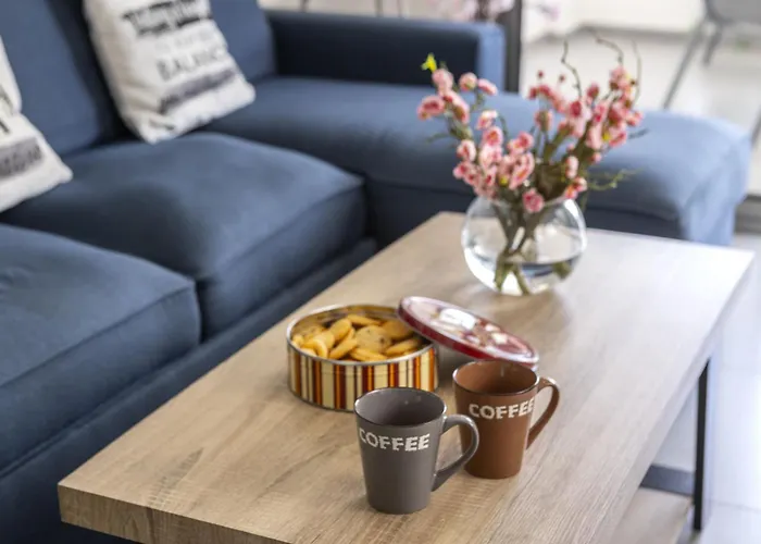 Airbnsea Centre Side Sea View * Larnaca