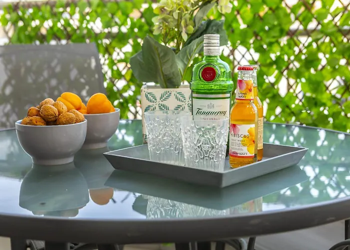 Apartmán Airbnsea Centre Side Sea View Larnaca