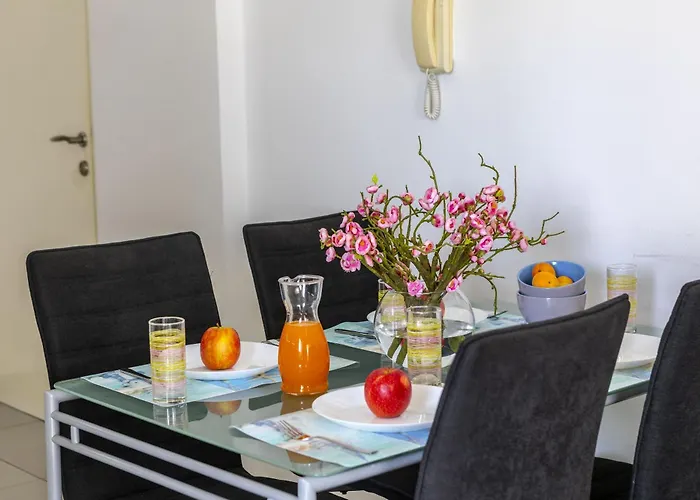 Airbnsea Centre Side Sea View *