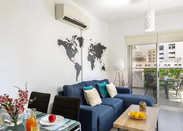 Apartmán Airbnsea Centre Side Sea View Larnaca