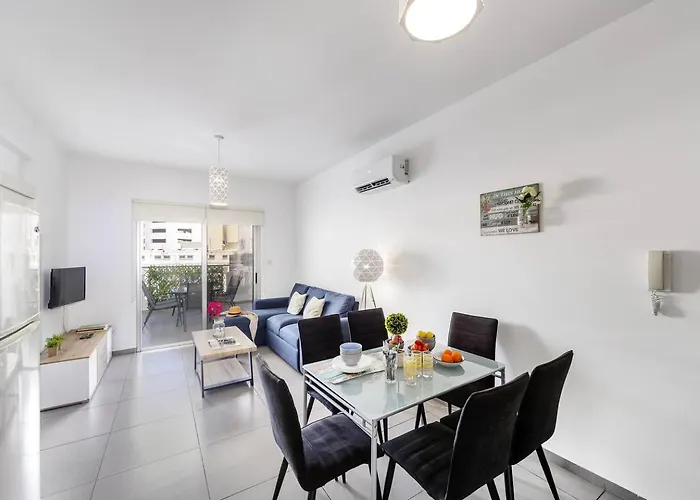 Apartmán Airbnsea Centre Side Sea View *